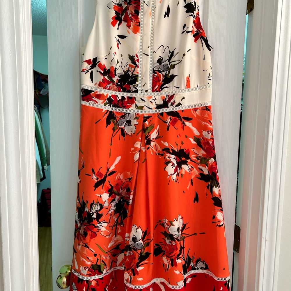 Karl Lagerfield Beautiful Dress